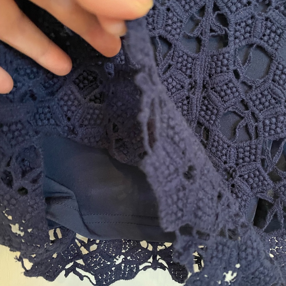 Kenar beautiful all crochet tank top size Large in royal blue. Fully lined NWT - Picture 4 of 6